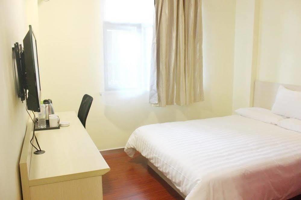 Hanting Hotel Yibin Zhongshan Street Eksteriør billede